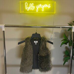Kids Faux Fur Vest - Size XS (5)